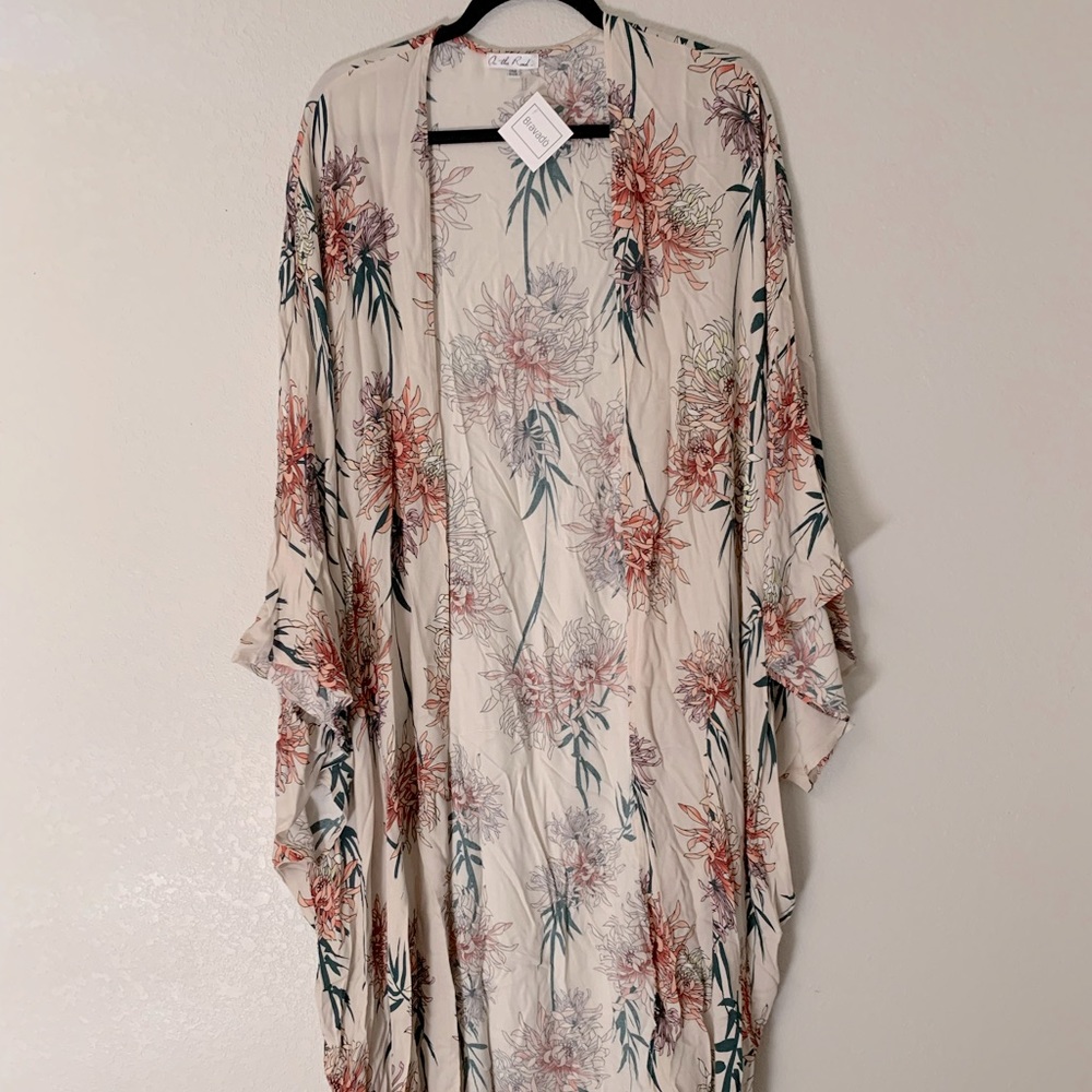 YFB On The Road Floral Kimono - Picture 1 of 5